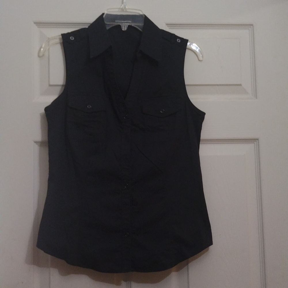 Express design studio sleeveless blouse with pockets size medium black